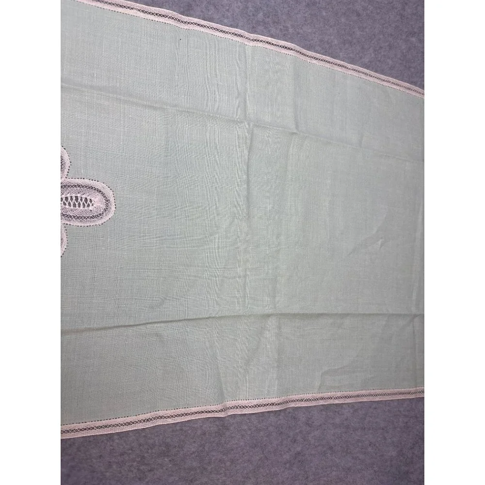 Light Green Finger Towel Intricate Lace Trim Floral Design 19